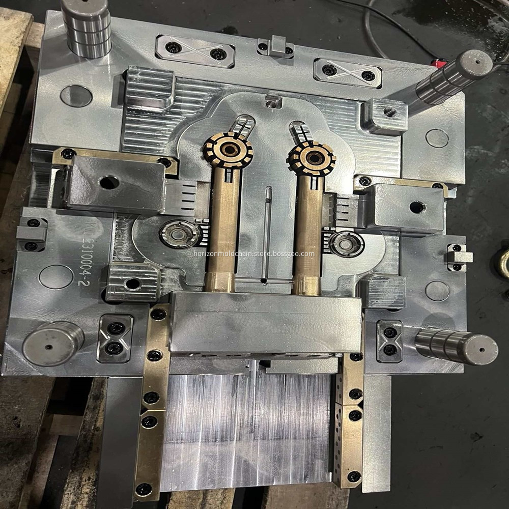 Top-level injection mold pictures5