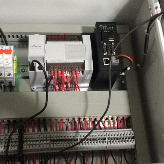 IIOT V-BOX Industrial IoT gateway support most PLCs, modbus and webscada on the cloud through RS232, RS422/RS485, Ethernet.