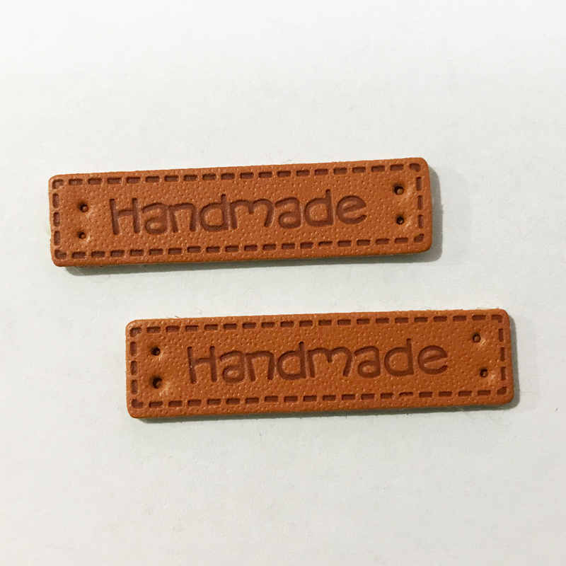 50Pcs/Lot Small Handmade Leather Clothing Labels For Gift Hat Sewing Leather Tags Hand Made Leather Skin Decorative Tags