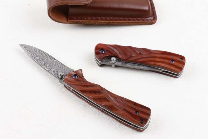 Damascus Knife