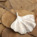 1pc Silver Color Large Ginkgo Leaves Biloba Necklaces & Pendants For Women Retro Style Lady Accessories E437