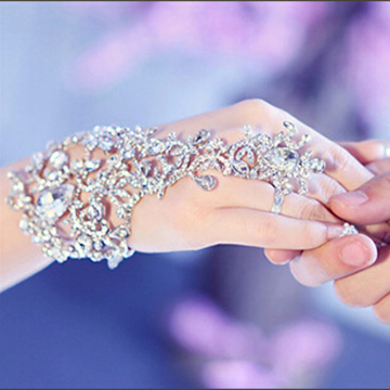Luxury Elegant Crystal Rhinestones Bridal Gloves Bracelet Wedding Glove Bride Party Prom Jewelry Wristband Glove Hot Selling