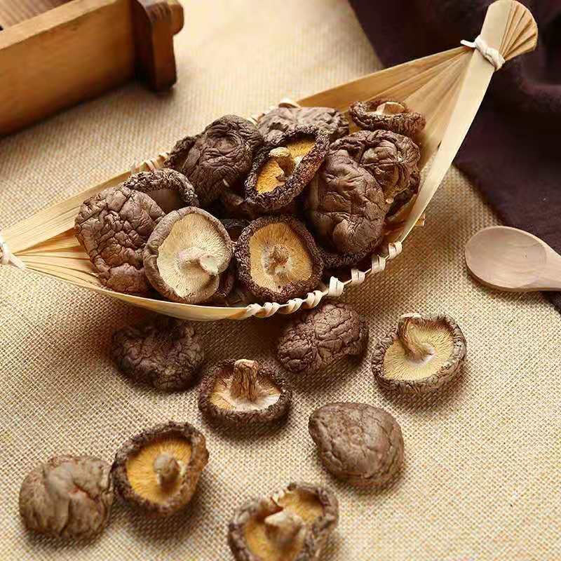 2020 Dried Shiitake Mushrooms Premium Organic Grown Mushrooms Natural Food Fungus Herbal Food