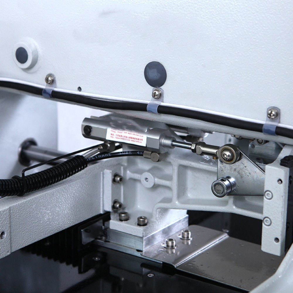  HM-2516 Computer Pattern Sewing Machine Design Machine Leather Sewing Machine (6)