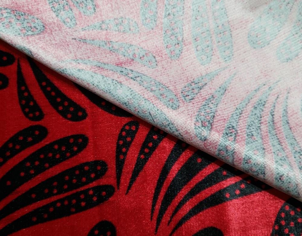 Warp Knitted Velvet Sofa Cover Back