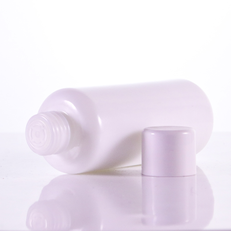 Round Shoulder Shaped Lotion Bottle