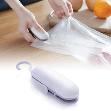 Kitchen Accessories Tools Mini Portable Food Clip Heat Sealing Machine Sealer Home Snack Bag Sealer Kitchen 40P