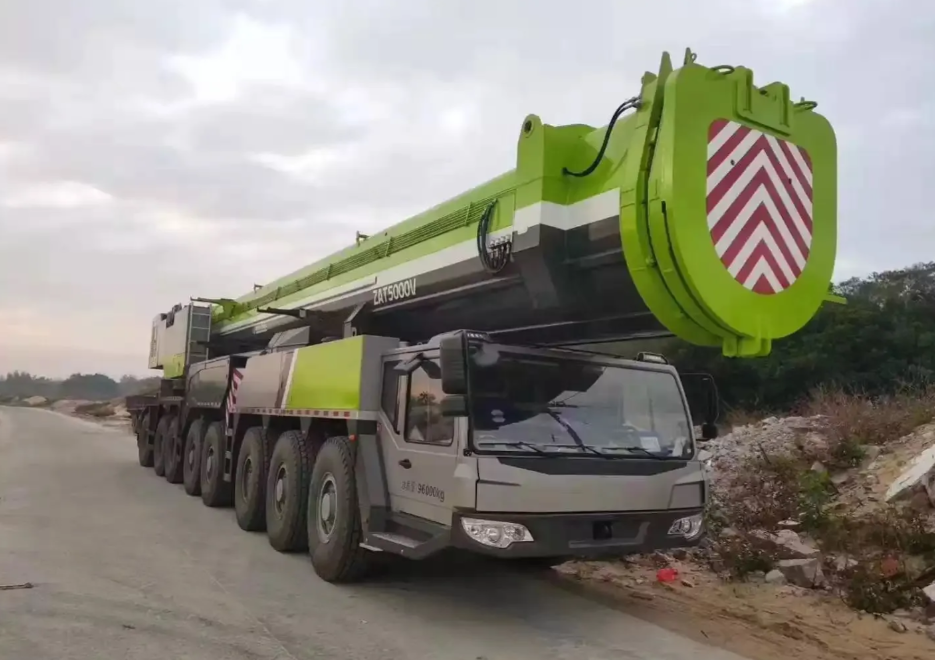 Zoomlion ZAT5000H763  ZAT6000H753 all terrain crane 1