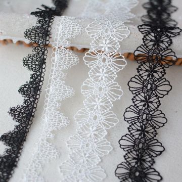 Latest Best Selling Lace Ribbon Trim Guipure Black White Lace Fabric Applique Wedding Dress Sewing Accessories encajes para L45