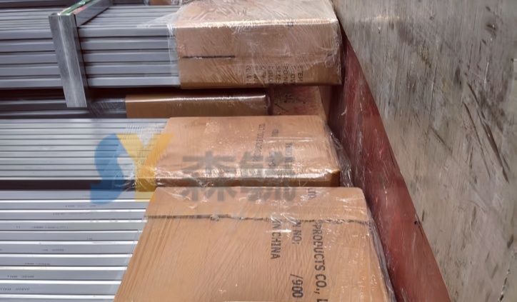 Cruciform square tubular profile