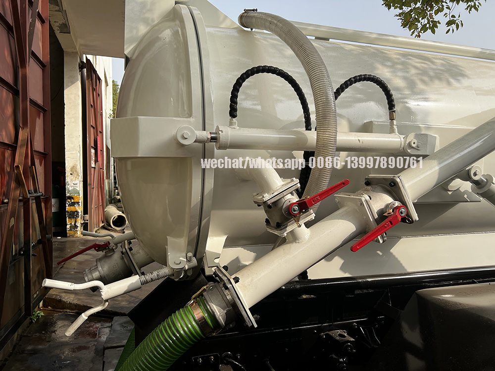 septic tank pump truck