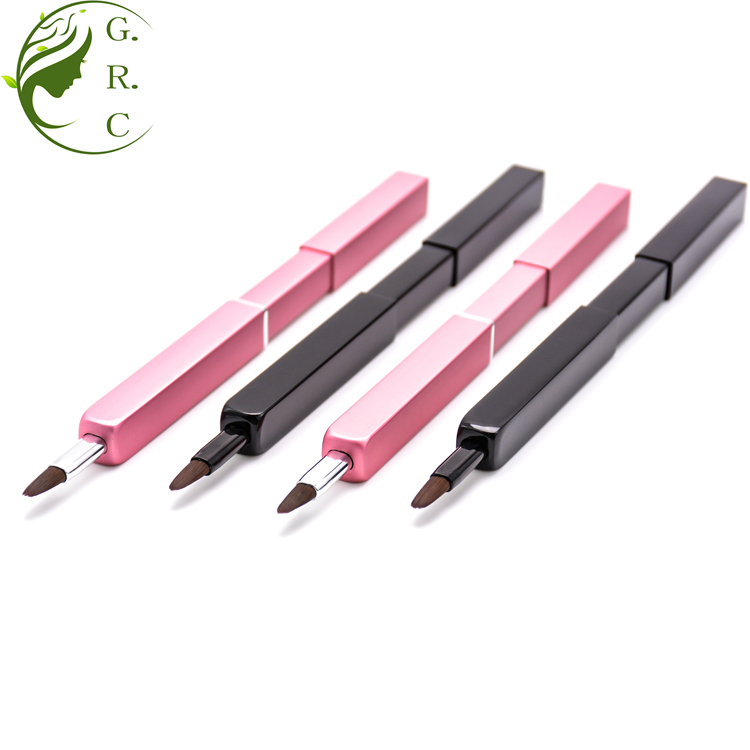 retractable lip brush 