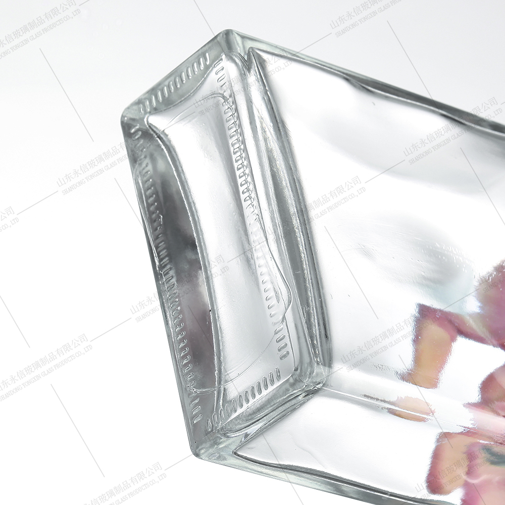 Custom Square Whiskey Bottle supplier