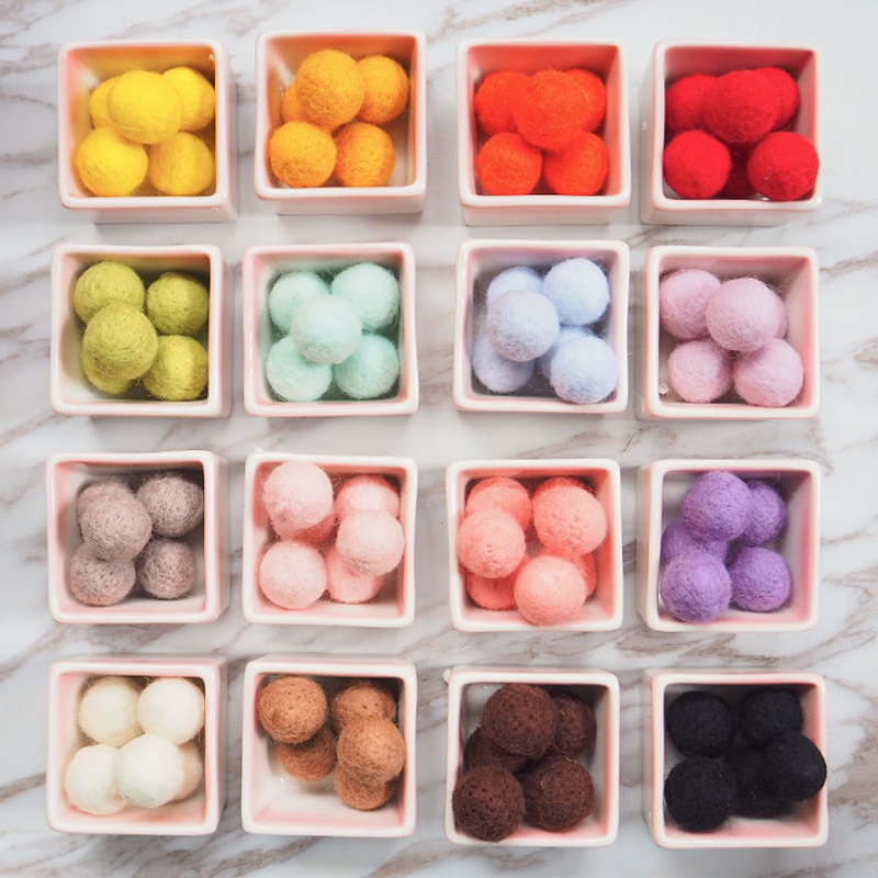 10pcs/lot 2cm Wool Felt Balls Round Wool Felt Balls Pom Poms Mixed color wholesale 18 Colors