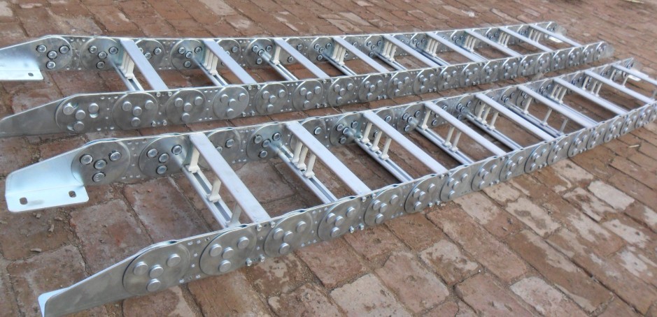 OEM custom made Steel Cable Carrier Chain