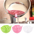 New 2020 Durable Clean Rice Wash Sieve Leaf Shape Beans Peas Cleaning Gadget Plastic Kitchen Clips Tools 14.5*10.2cm