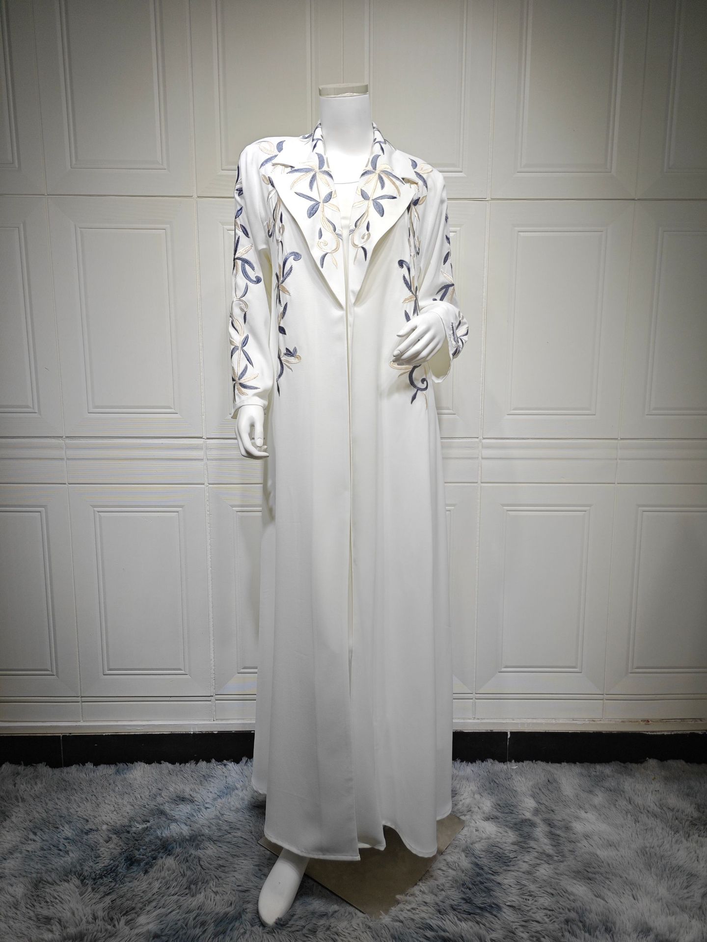 Embroidered Lapel Collar Abaya Cardigan Detail