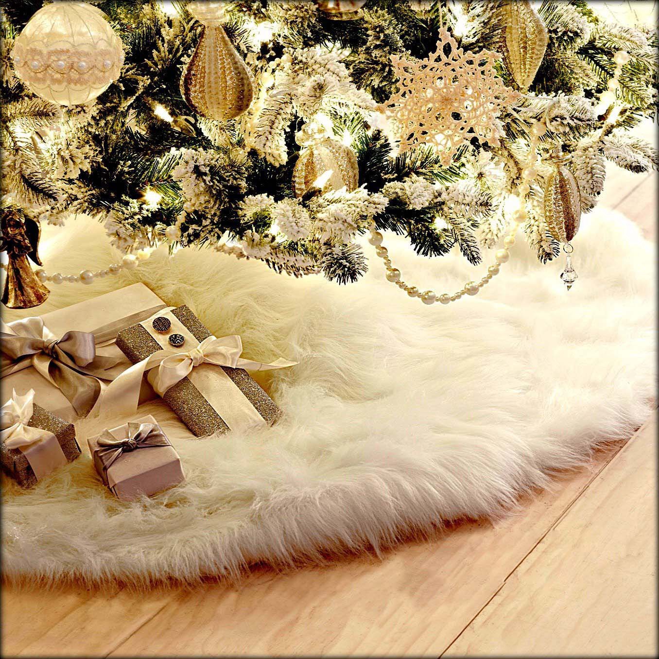 White Christmas Tree Skirt Plush Faux Fur Carpet Xmas Floor Mat Ornaments Merry Christmas New Year Christmas Tree Decoration