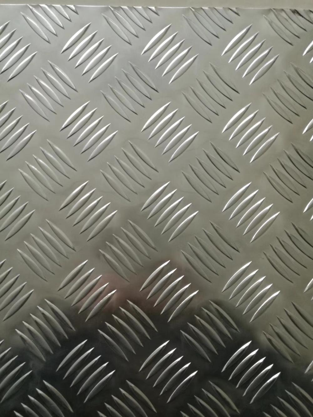 Plato a cuadros de aluminio de cinco barras Five Bar Aluminum Chequered Plate