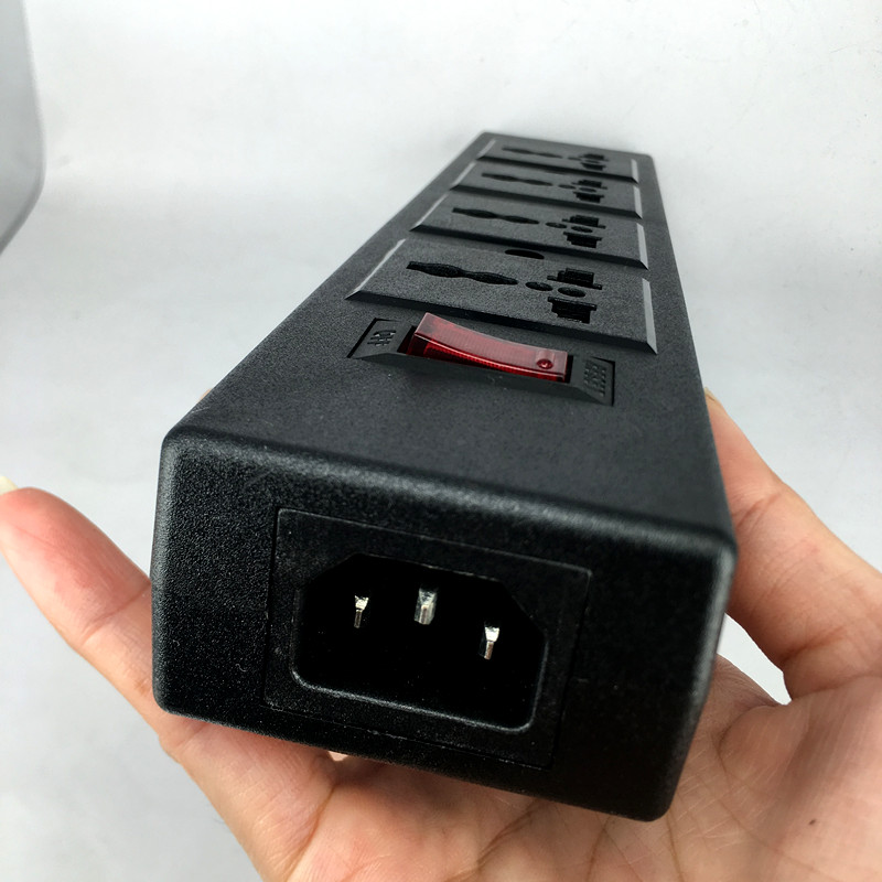 4-Outlet Universal socket with overload protector,Circuit Breaker Switch,4 Ways Outlet extend PDU power strip