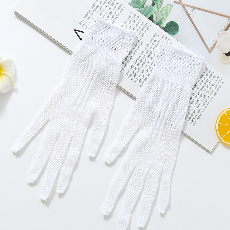 Sexy Lace Hollow Out Sunscreen Glove Women Ceremony Etiquette Black White Mesh Mittens Summer Thin Breathable Soft Elastic Glove