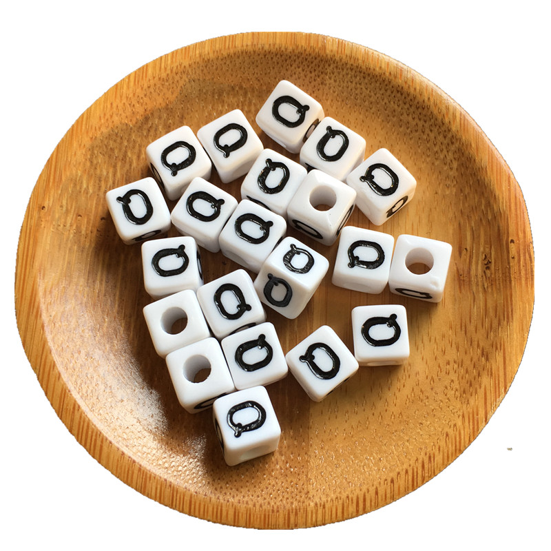 Wholesale 8*8MM Lucite Acrylic Letter Beads DIY Accessory Material Single Intiial Q Printing Plastic Alphabet Beads