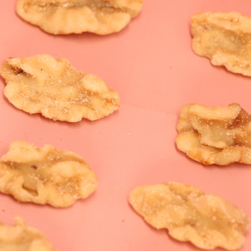 Honeycrisp Walnut Kernel Without Shell