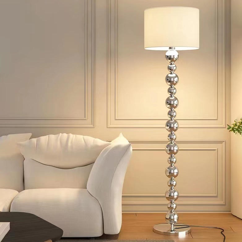 contemporary-interior-design-floor-lamp