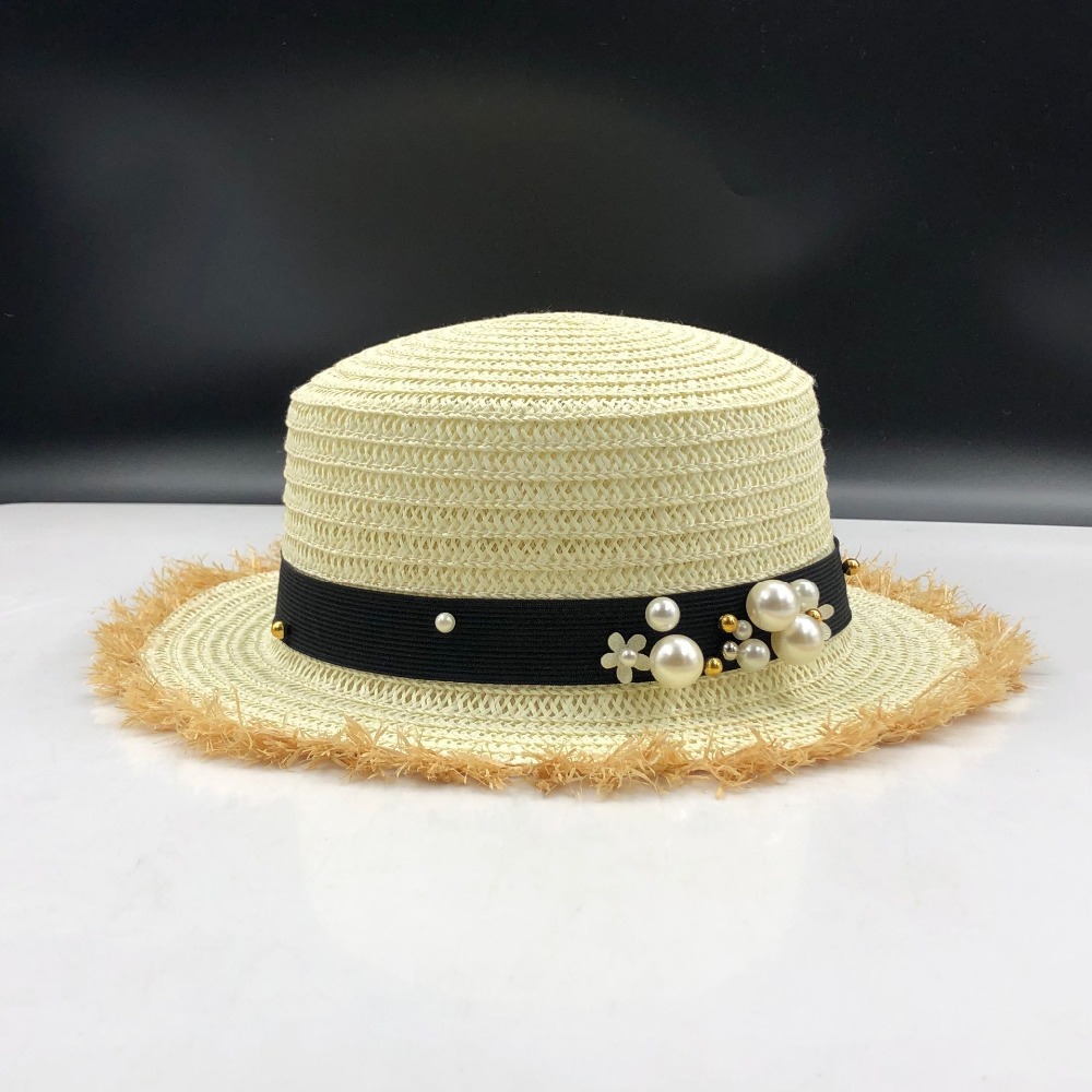 lovely Flat top straw hat Summer Spring women's trip caps leisure pearl beach sun hats black breathable fashion flower girl hat