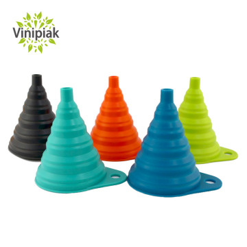 2018 Hot Sale New Kitchen Tool Silicone Funnel Food-grade Multi-layer Folding Silicone Portable Funnel 10 Colors