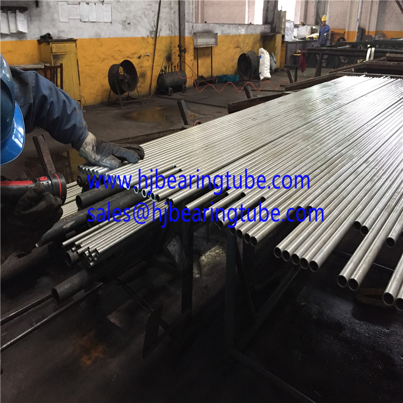 welded round carbon tubing