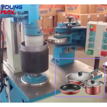 Pressure cooker hot spinning forming machine