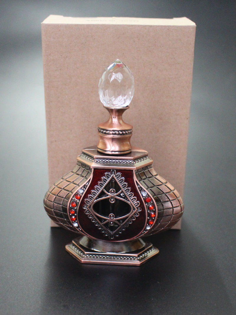 1PC 10ml Vintage Metal Perfume Bottle Retro Arab Style Essential Oil Bottle Antiqued Alloy Wedding Craft Gift