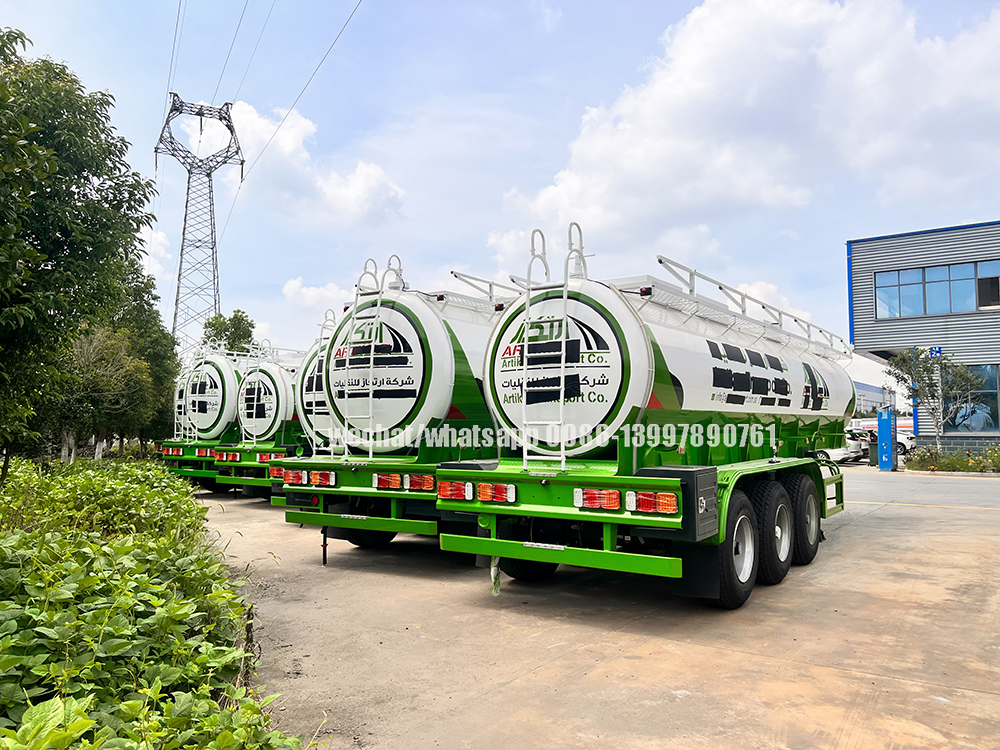 Chemical Liquid Semi Trailer5 Jpg