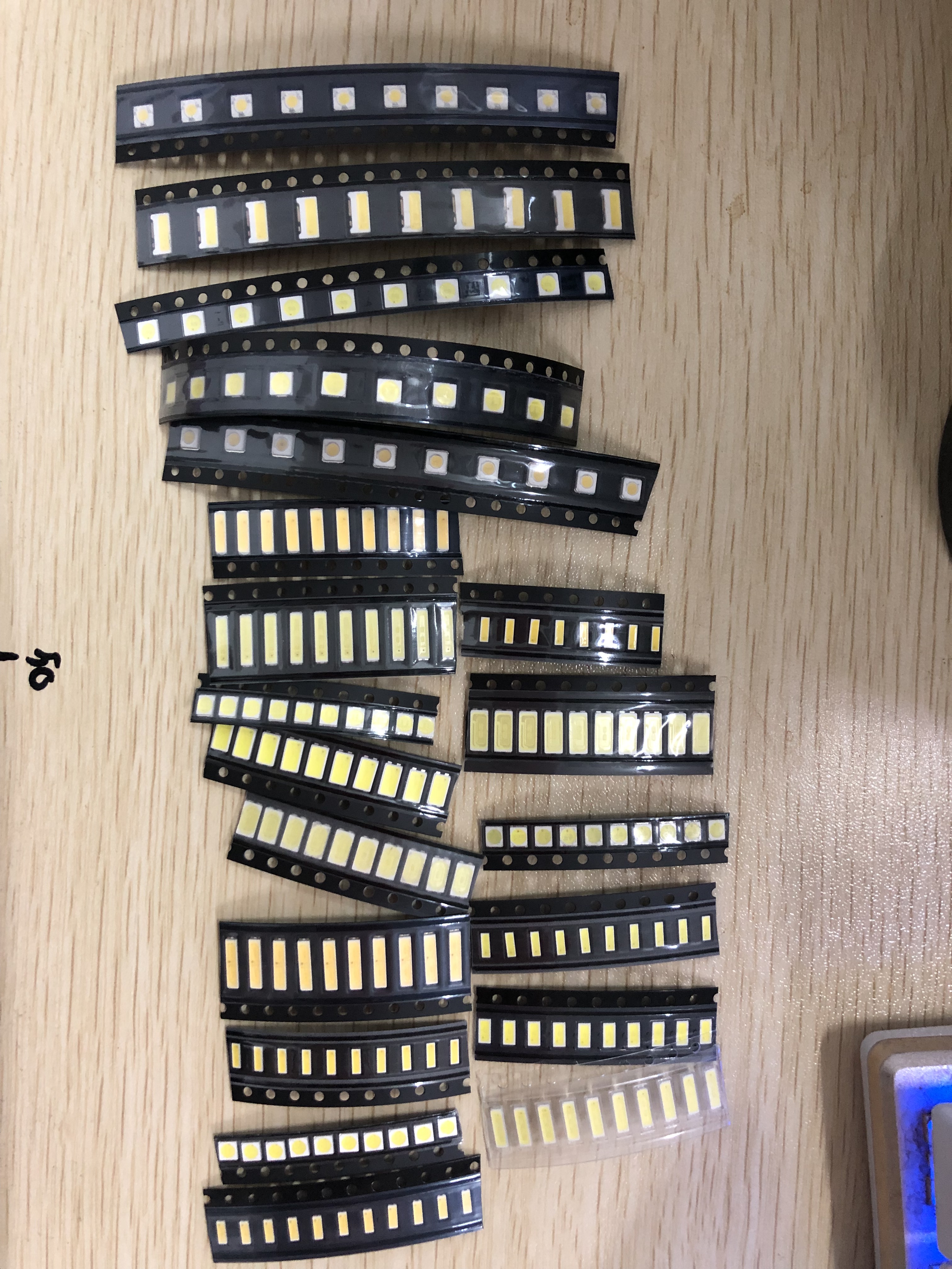 1W/0.5W SMD LED Kit 3V/6V 2835/3030/3535/4020/5630/6030/7020/7030/7032 Cold white For TV Backlight Beads 17 values *10pcs=170PCS