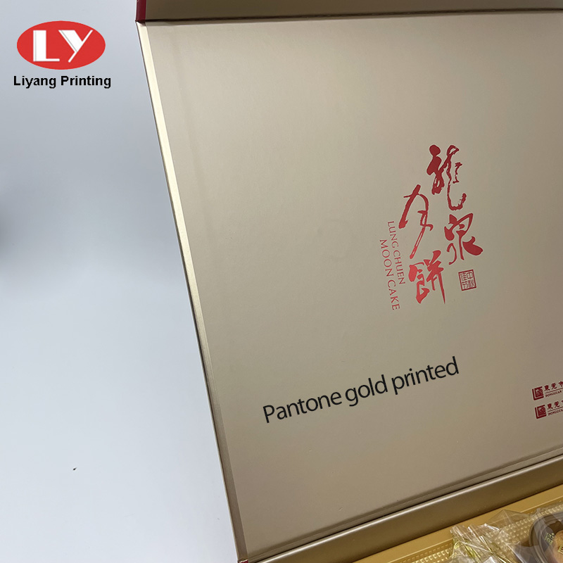 Moon Cake Box Gold Jpg
