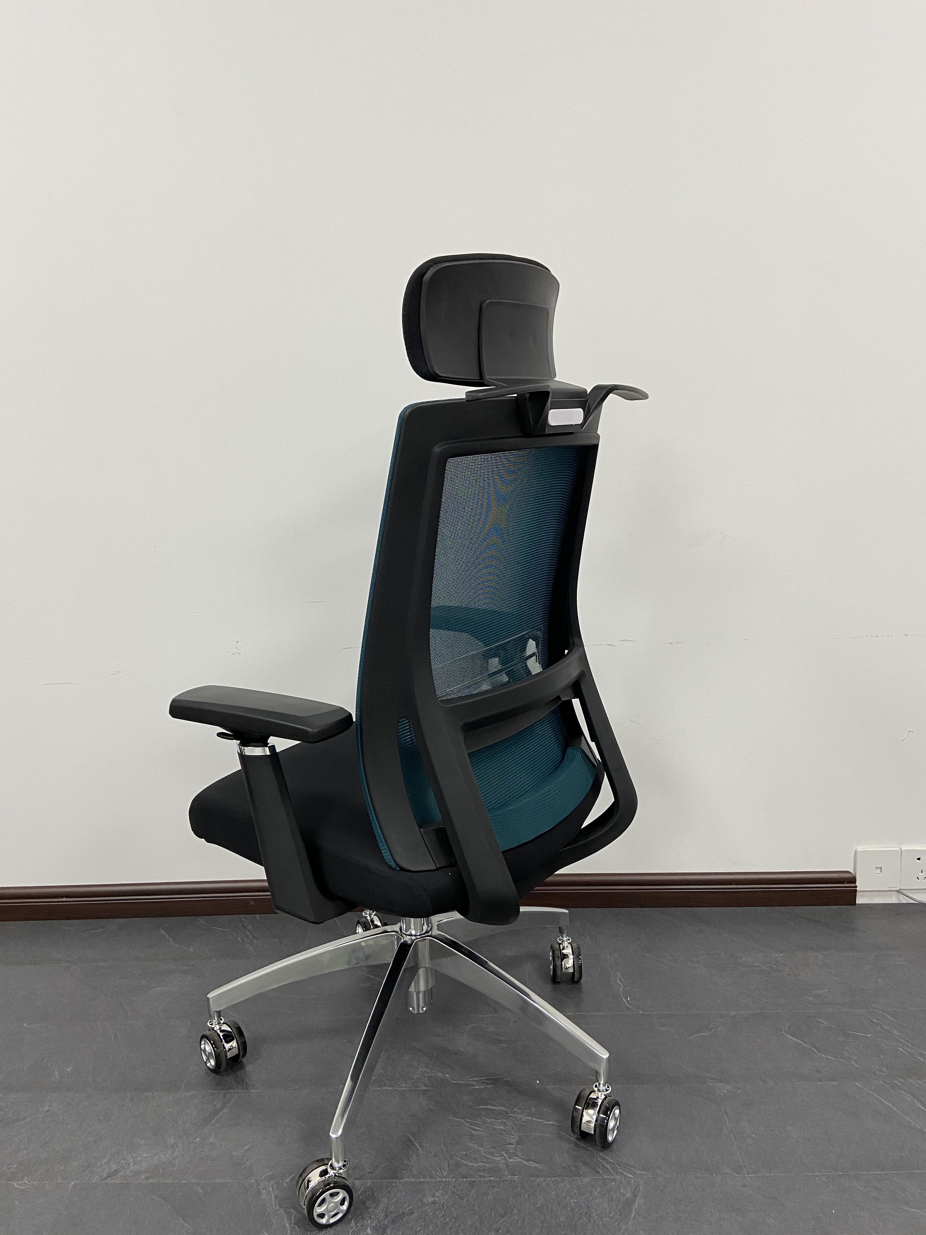 swivel staff mesh chair