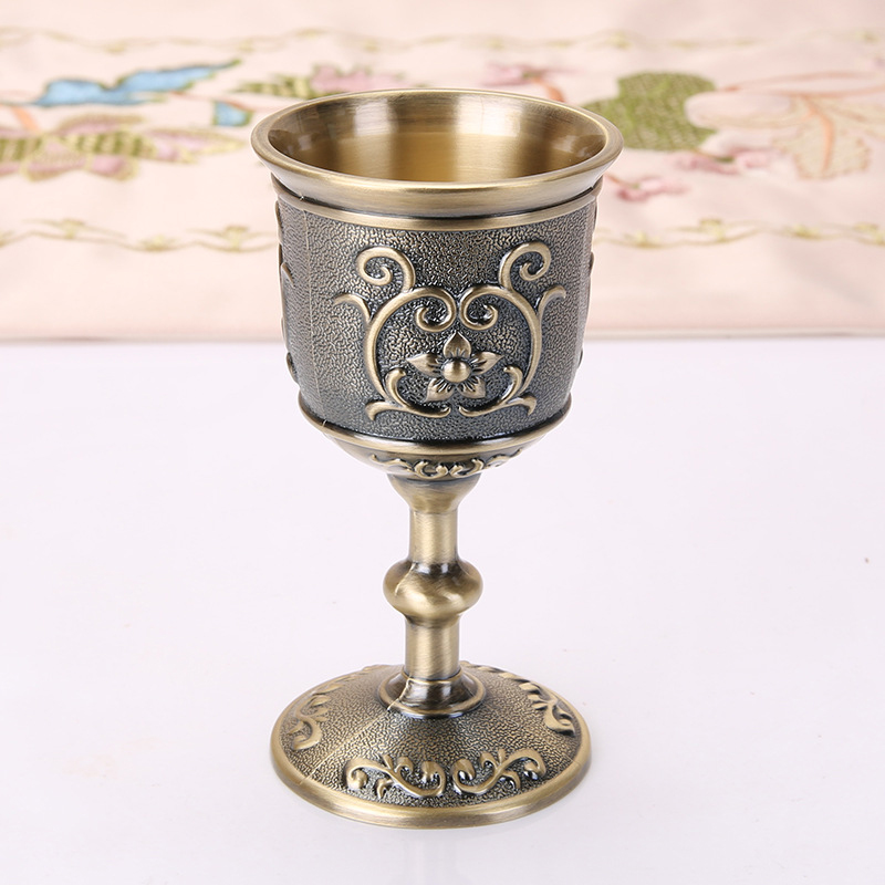 Brand New And High Quality Vintage Zinc Alloy Chalice Wine Goblet Cups Vintage Drinkware Decor Gifts Wine Glasses Drinking