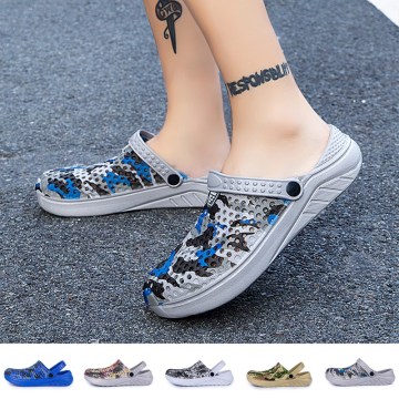 2020 Men Sandals Crocks Summer Hole Shoes Men EVA Garden Clogs Beach Flat Sandals Slippers