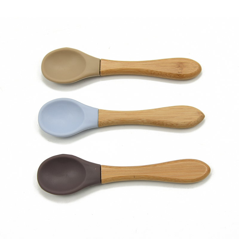 2PCS Baby Spoons BPA Free Soft Silicone Tip Eco-friendly Bamboo Baby Feeding Spoon Scoop Easy Grip Handle Toddlers Infant Gifts