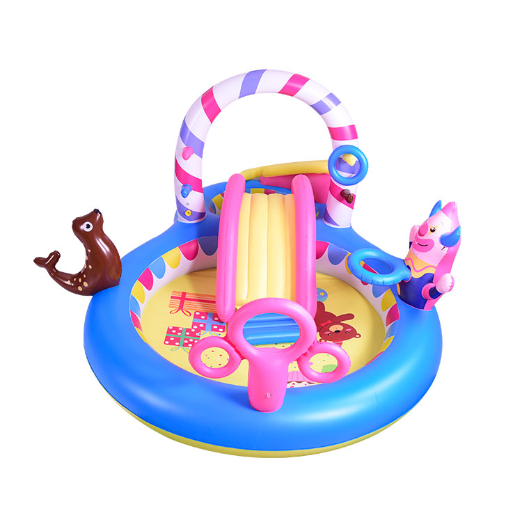 Inflatable floating platform for children to play