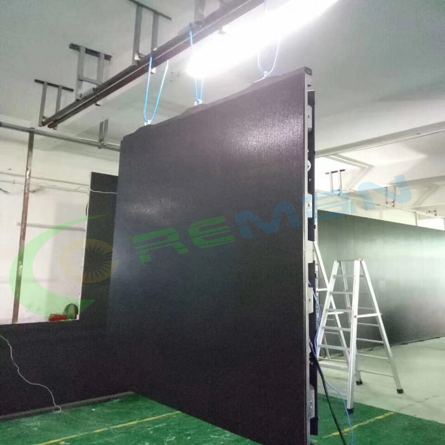 Outdoor p4 led display 512x512mm 128*128pixels SMD 1/8 scan RGB full color dot matrix led panel outdoor led screen