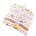 10pcs Coat hangers Flower Cloth Non-slip Wood Hangers Pastoral Cloth Hanger Non-Slip Clothes Hangers Drying Rack(Random Color)