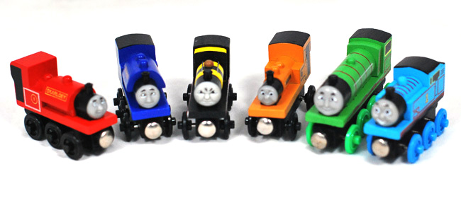 6PCS Locomotive Wood Magnetic Thomas Train Wood Railway Station Train House Slot Toy Kids Xmas Gifts Fit Thom as BIRO Toys