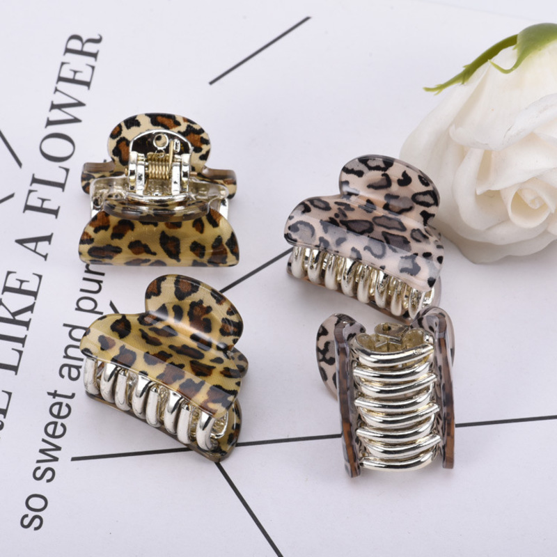 2020 Newest Designer Hair Claw Clips For Women Fashion Leopard Print Acrylic Plastic Hairpin Gold Tins Hair Clips Accessories