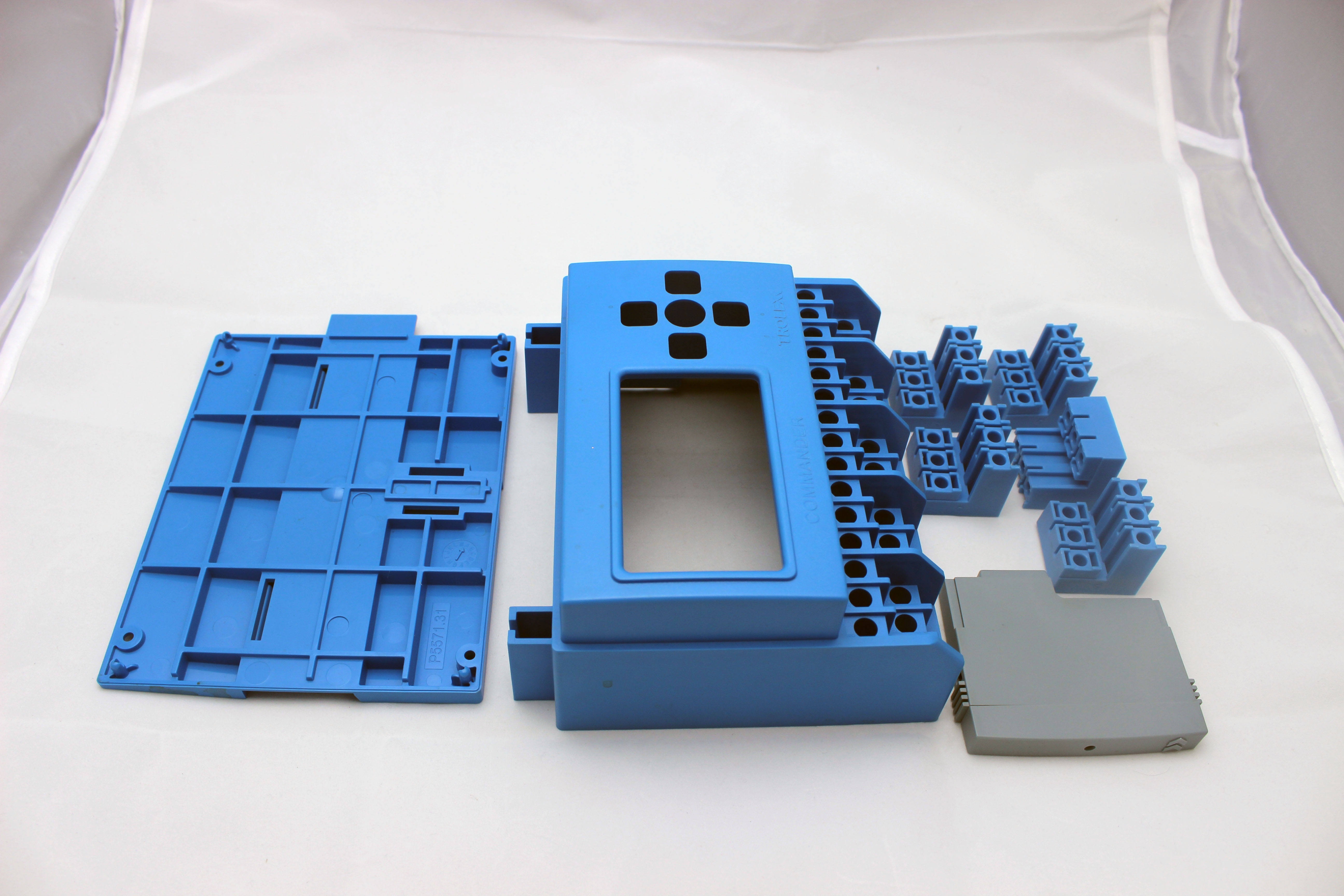 Injection Molded Plastic Enclosure2