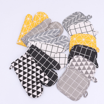 Non-slip Yellow Gray Cotton Fashion Kitchen Cooking Microwave Gloves Baking Oven Mitts