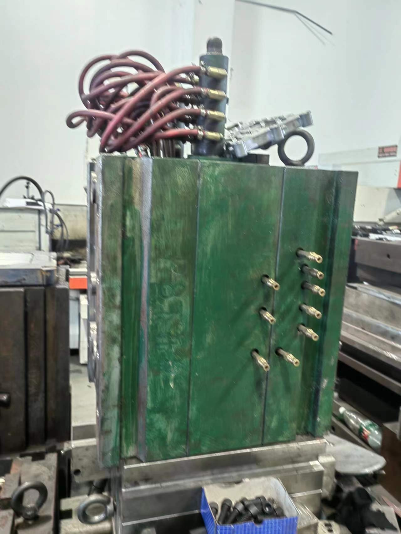 molds