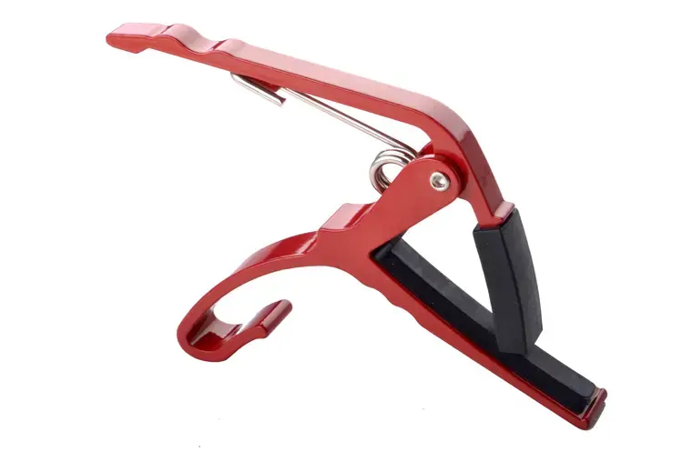 Capo For Acoustic Guitar And Ukulele 1