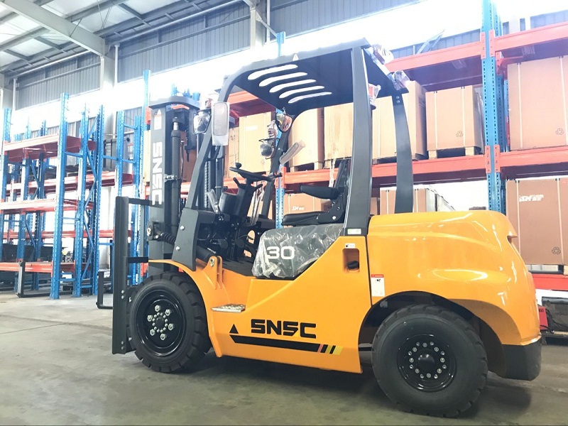 3 T Chariot Elevateur